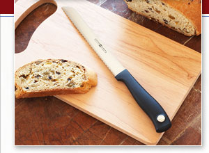 W�(R) Silverpoint Bread Knife plus Bonus Cutting Board